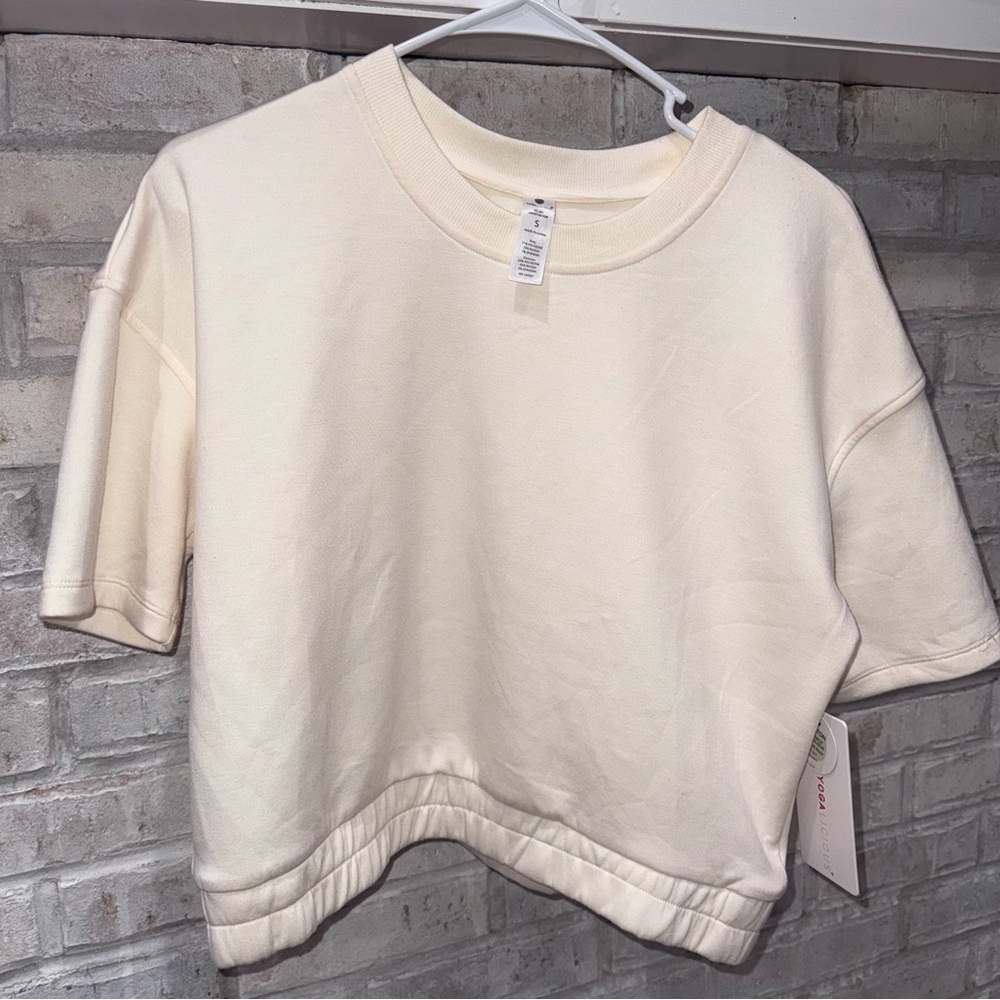 Yogalicious Cream Short Sleeve Women's Top